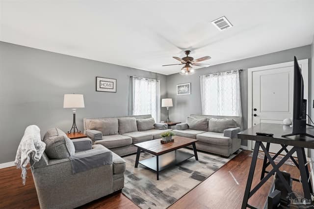 402 Front St, Century FL 32535 photo 6