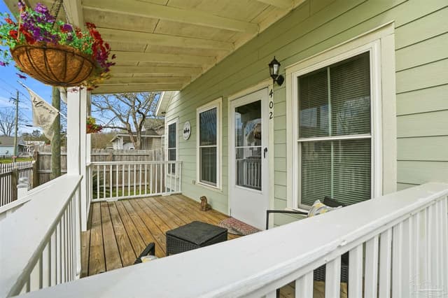 402 Front St, Century FL 32535 photo 5