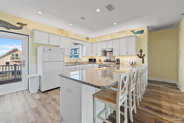 8162 Gulf Blvd, Navarre Beach FL 32566 photo 8