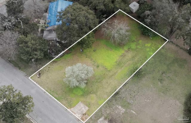 2435 W Belmont St, Pensacola FL 32505 photo 3