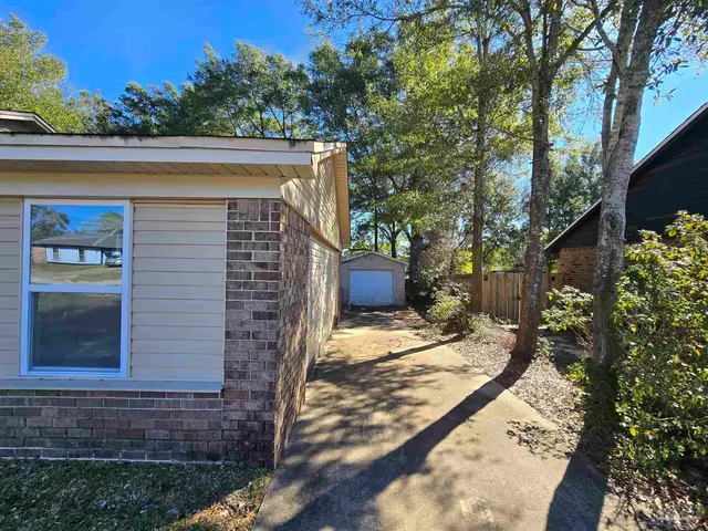 4621 Centerpointe Dr property photo