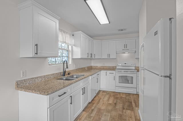 2285 Estate Cir, Navarre FL 32566 photo 23