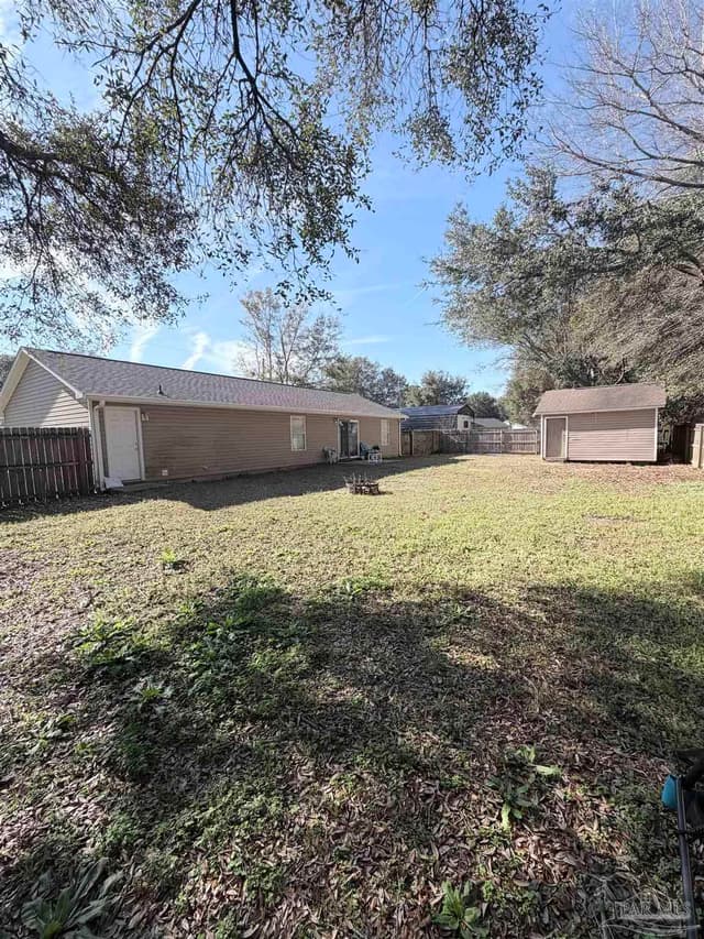 4252 Castille Ave, Milton FL 32571 photo 16