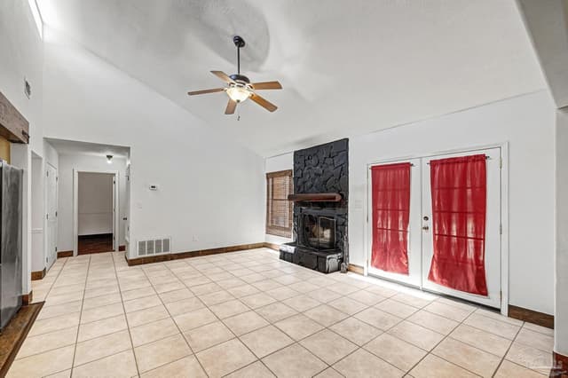 101 Thurston Pl, Crestview FL 32536 photo 9
