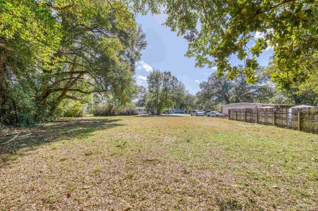 514 S Edgewood Cir, Pensacola FL 32506 photo 12