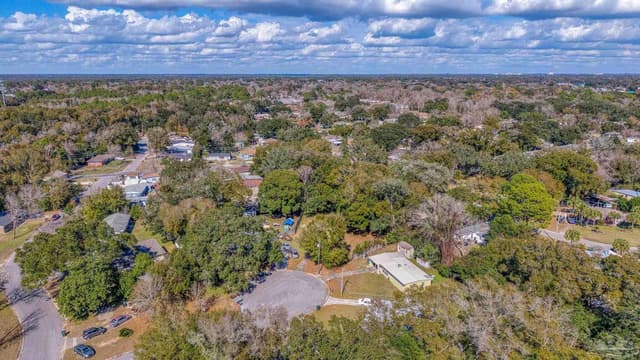 514 S Edgewood Cir, Pensacola FL 32506 photo 10