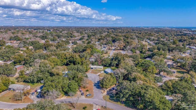 514 S Edgewood Cir, Pensacola FL 32506 photo 18