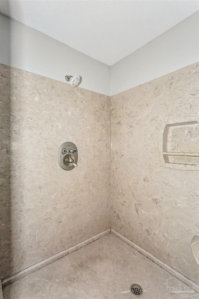 5643 Dunbar Cir, Milton FL 32583 photo 25
