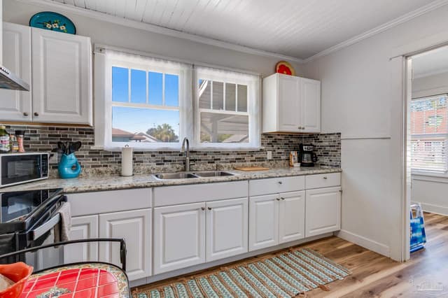 2500 W Jackson St, Pensacola FL 32505 photo 17