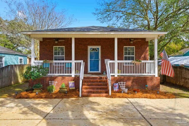 542 S 1st St, Pensacola FL 32507 photo 5