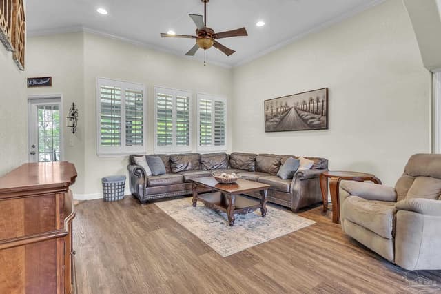 4401 Essex Terrace Cr, Pace FL 32571 photo 13