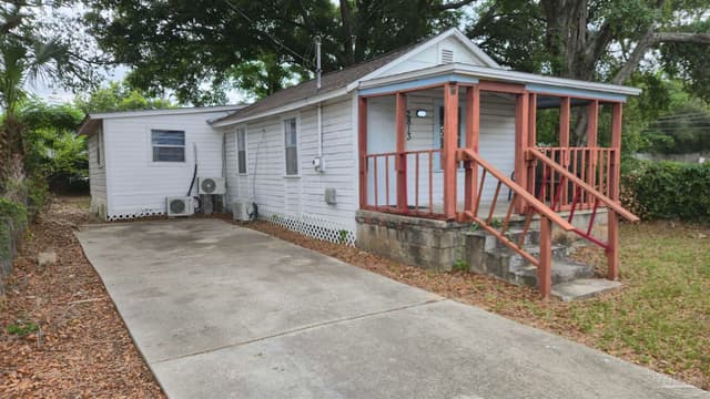 2813 N F St, Pensacola FL 32501 photo 3