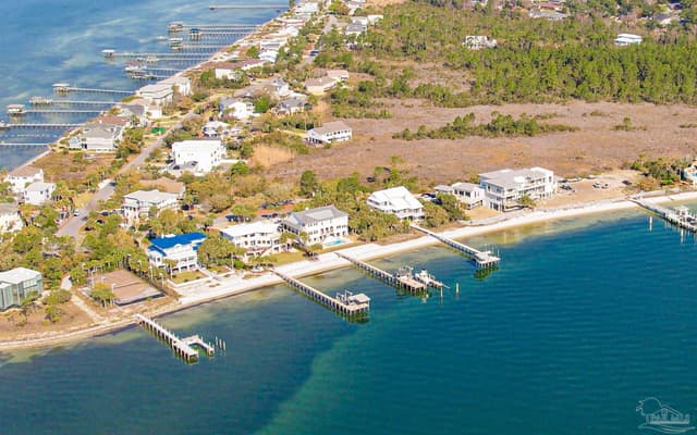 525 Deer Point Dr, Gulf Breeze FL 32561 photo 3