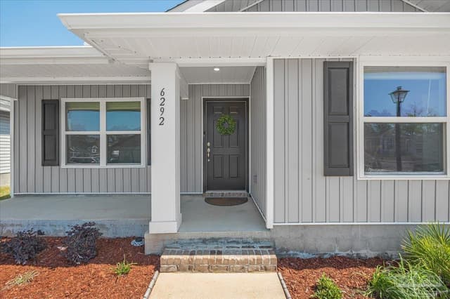 6292 Cardinal Cove Ln, Pensacola FL 32504 photo 2