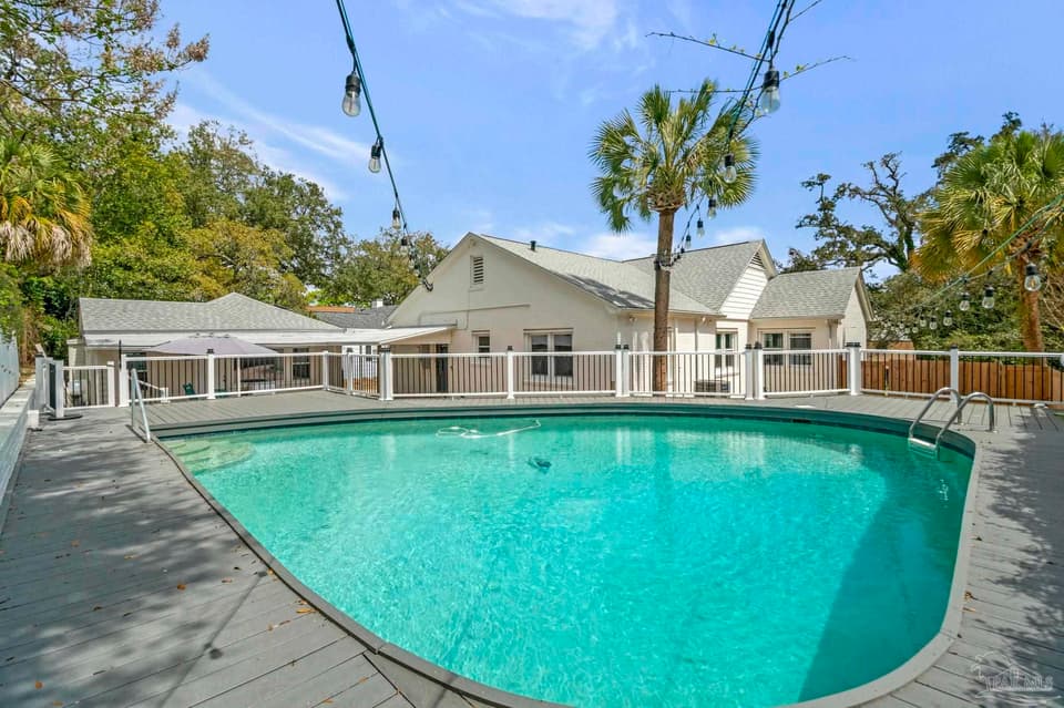 1811 Yates Ave, Pensacola FL 32503 photo 1