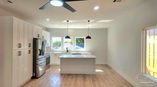 315 Pace Blvd # A property photo