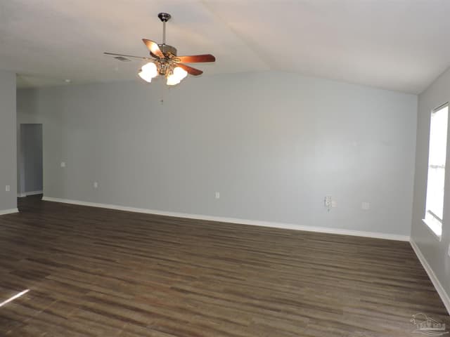 2310 Tall Oak Dr, Cantonment FL 32533 photo 6