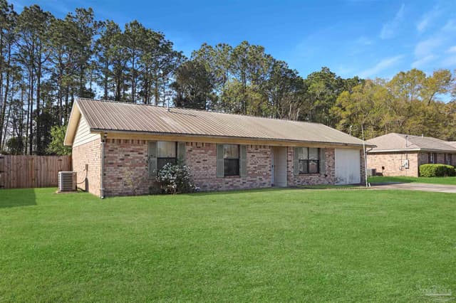 7725 W Jackson St, Pensacola FL 32506 photo 3
