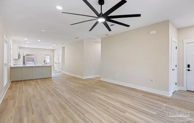 8338 Raleigh Cir, Pensacola FL 32534 photo 4