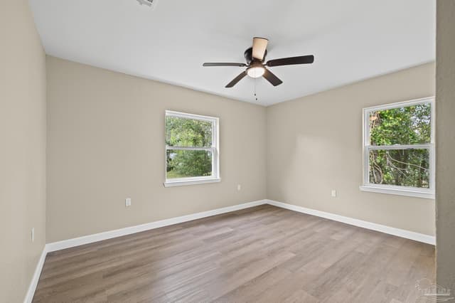 4819 W Jackson St, Pensacola FL 32506 photo 4