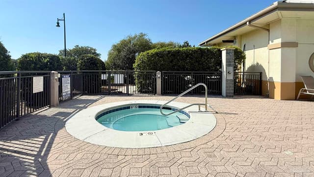 645 Lost Key Dr # 405, Pensacola FL 32507 photo 31
