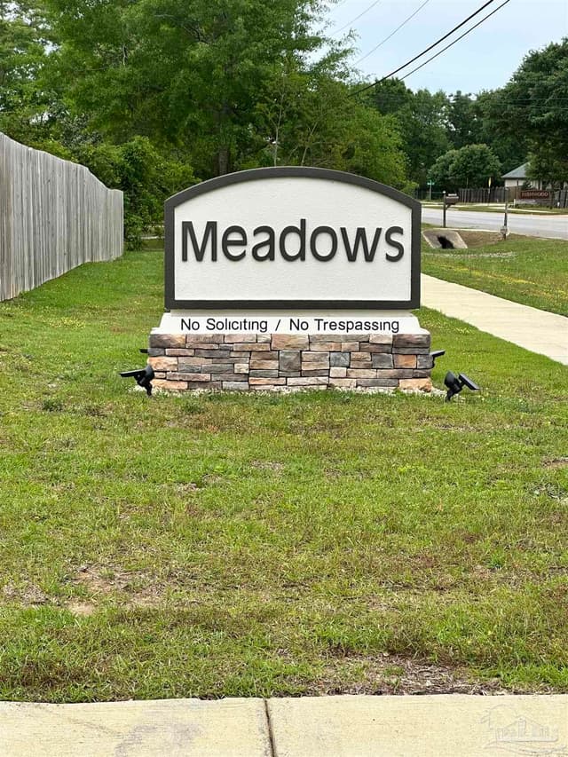 1252 Meadow Trl, Cantonment FL 32533 photo 6