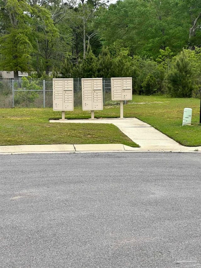 1252 Meadow Trl, Cantonment FL 32533 photo 7