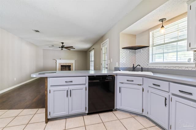 6059 Gillette Dr, Milton FL 32570 photo 6