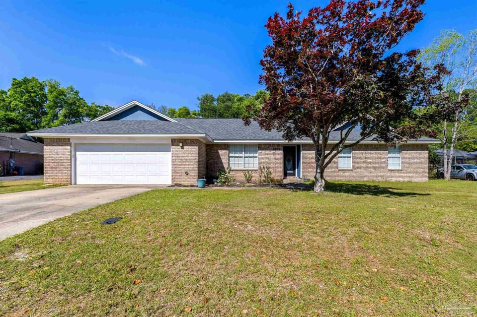 6059 Gillette Dr, Milton FL 32570 photo 1