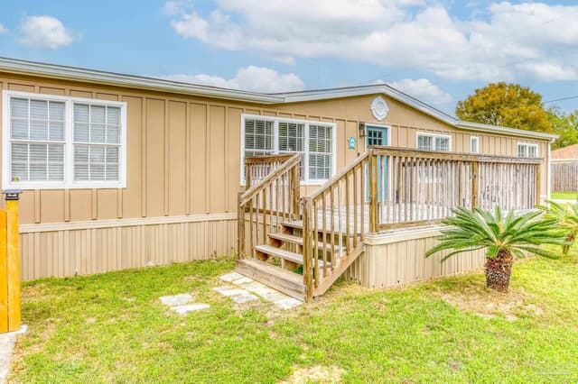 5301 Yellow Bluff Rd, Pensacola FL 32507 photo 5