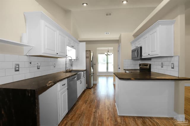 7878 Lola Cir, Navarre FL 32566 photo 11