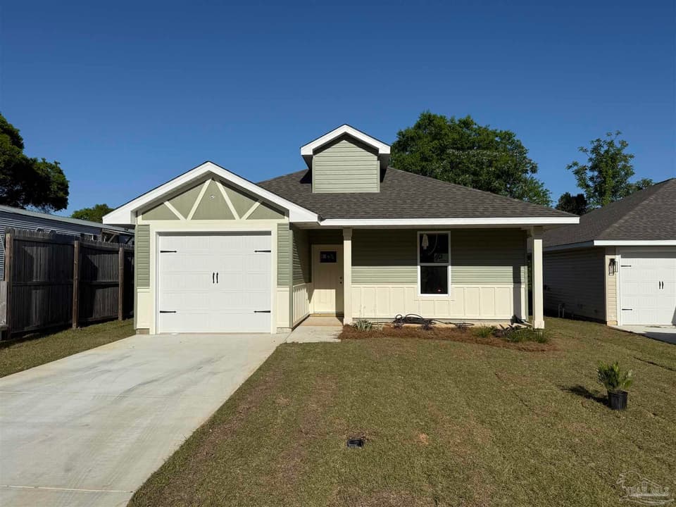 5208 Statler Ave, Pensacola FL 32507 photo 1