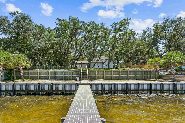 4536 Hickory Shores Blvd property photo