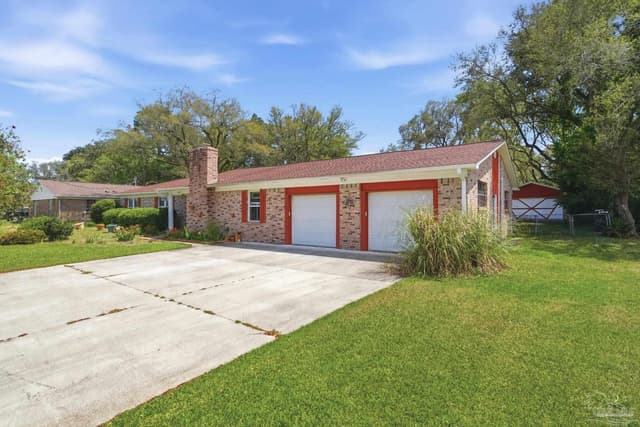 10827 Berryhill Rd, Pensacola FL 32506 photo 3