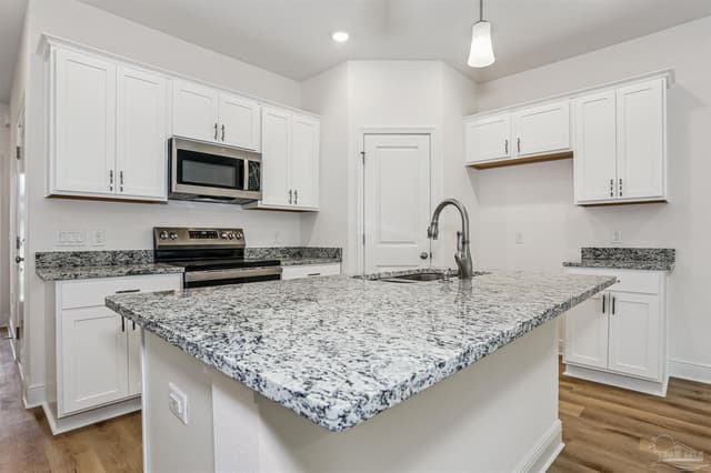 8110 Carl Dean St, Pensacola FL 32514 photo 2