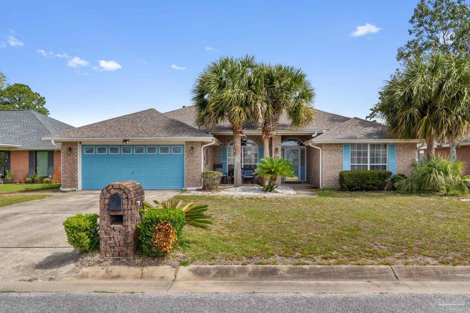 9562 Dynasty Ln, Navarre FL 32566 photo 1