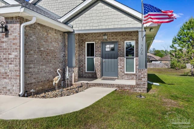706 Upper Heron Way, Pensacola FL 32506 photo 4