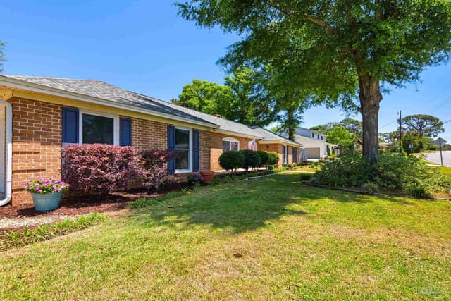 2102 Semur Rd, Pensacola FL 32503 photo 5
