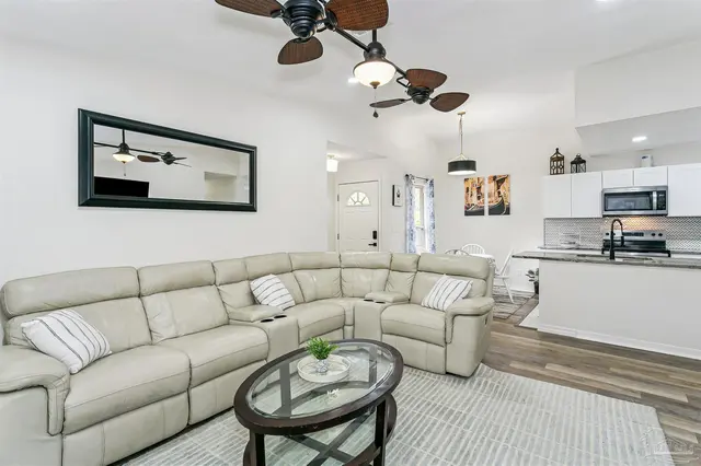 6015 Born Ct property photo
