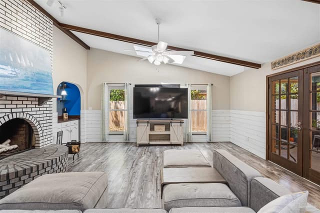 1555 Oak Shore Dr, Gulf Breeze FL 32563 photo 9