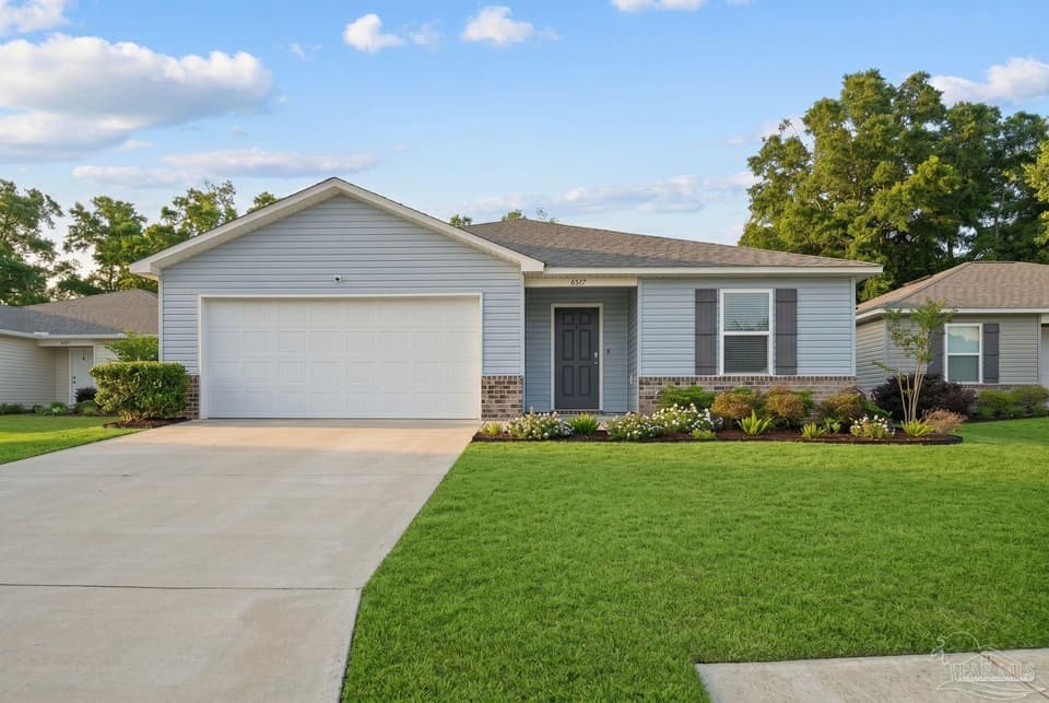 6517 June Bug Dr, Milton FL 32583 photo 1