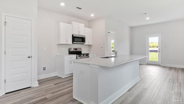 8182 Fox Hunt Dr, Milton FL 32583 photo 13