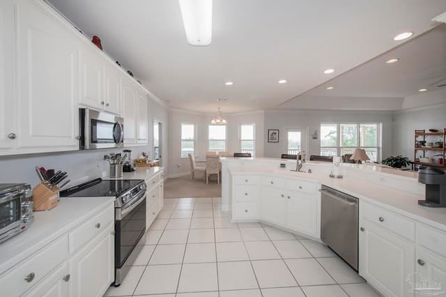 2120 Maria Cir, Pensacola FL 32514 photo 10
