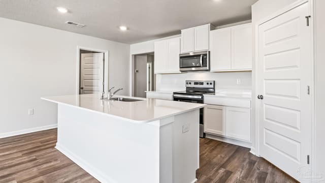 2050 Wiregrass St, Navarre FL 32566 photo 6