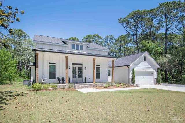 4798 Soundside Dr, Gulf Breeze FL 32563 photo 2