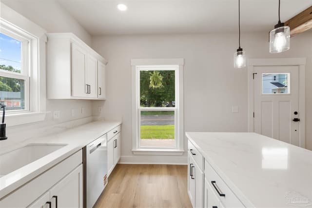 713 N F St, Pensacola FL 32501 photo 12