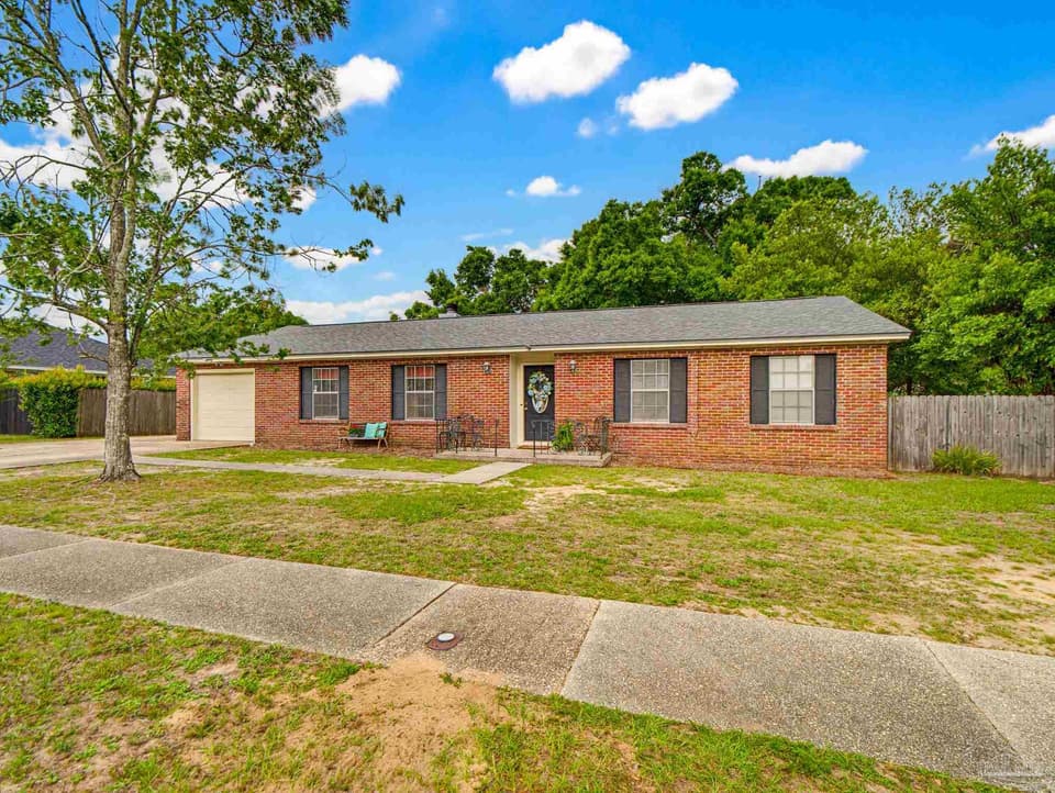 8375 Strasburg Rd, Pensacola FL 32514 photo 1