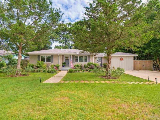 1660 E Cross St, Pensacola FL 32503 photo 2