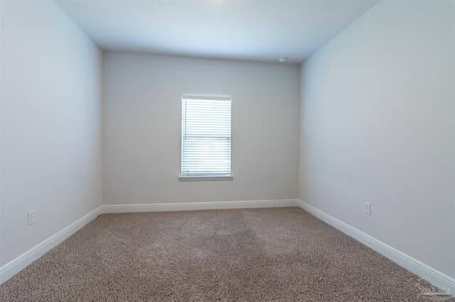 3172 Heritage Oaks Cir, Navarre FL 32566 photo 11