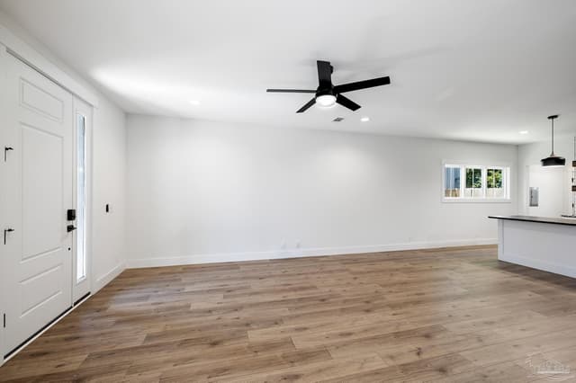 615 N B St, Pensacola FL 32501 photo 8